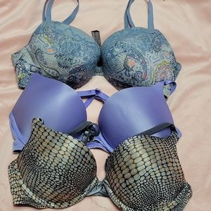 Lot of 3 Victoria Secret Bras